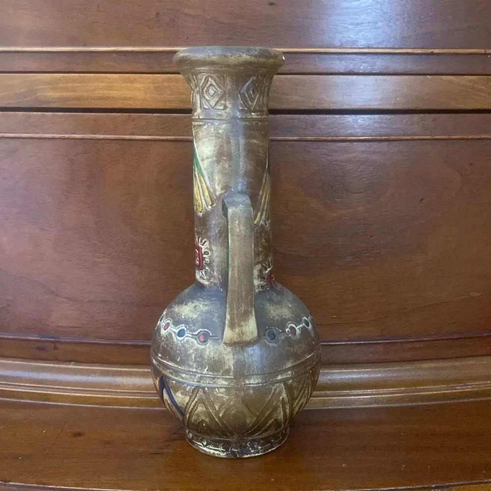 Vintage southwestern style 8 inch ceramic vase